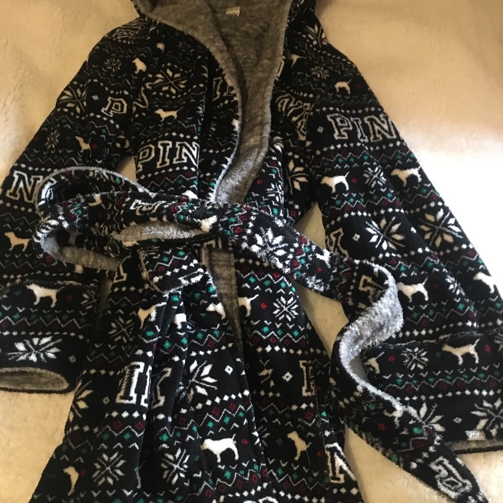 Victoria Secret Pink robe